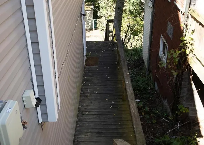 - Easy Access To And Amazing View *
